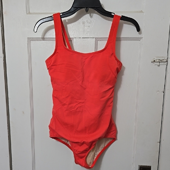 Lands End Orange/Red ONE PIECE SWIMSUIT WITH BUILT IN SUPPORT SIZE 6 WOMENS - Picture 1 of 4